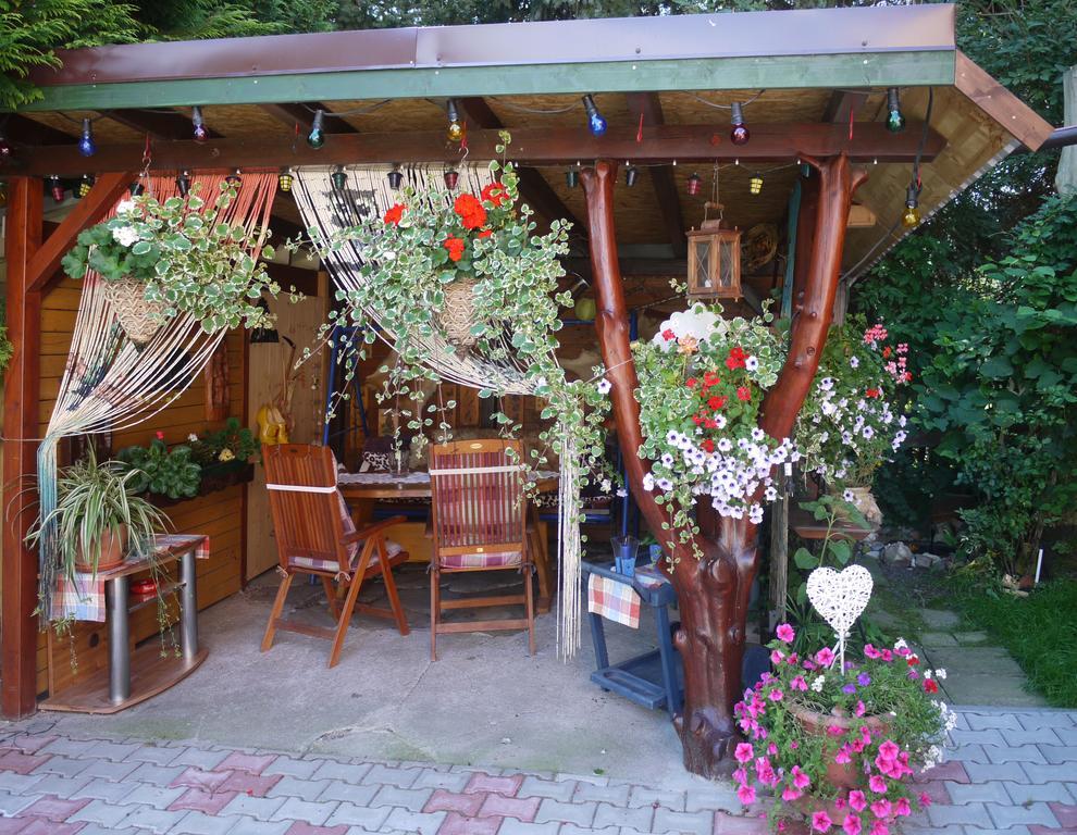Familien-Ferienwohnung Haustein Konigswalde Exterior foto